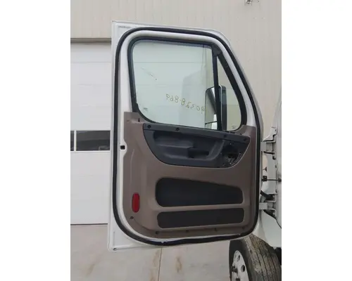 FREIGHTLINER CASCADIA 125 DOOR ASSEMBLY, FRONT