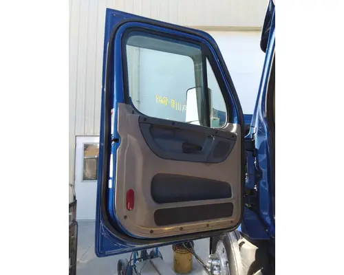 FREIGHTLINER CASCADIA 125 DOOR ASSEMBLY, FRONT