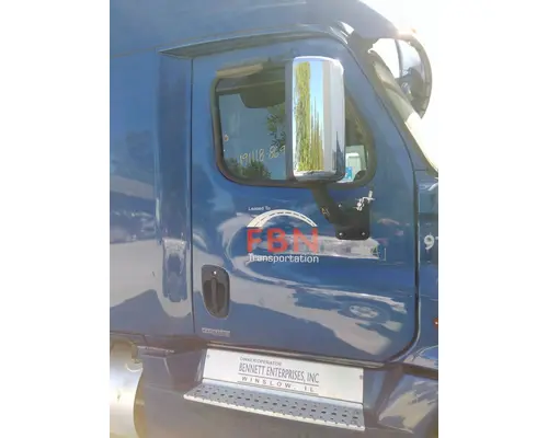 FREIGHTLINER CASCADIA 125 DOOR ASSEMBLY, FRONT