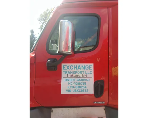 FREIGHTLINER CASCADIA 125 DOOR ASSEMBLY, FRONT