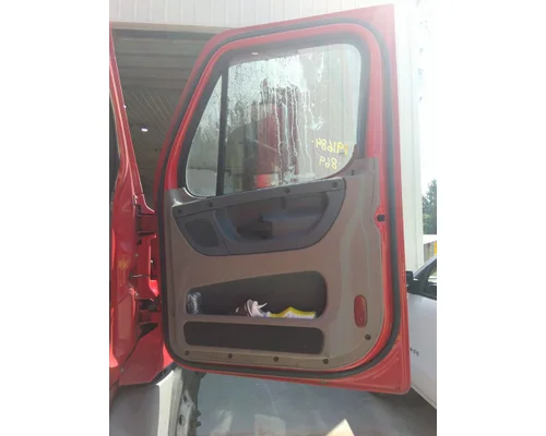 FREIGHTLINER CASCADIA 125 DOOR ASSEMBLY, FRONT