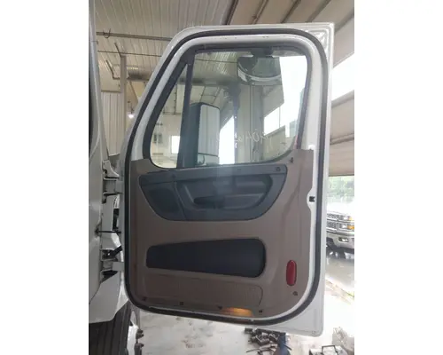 FREIGHTLINER CASCADIA 125 DOOR ASSEMBLY, FRONT