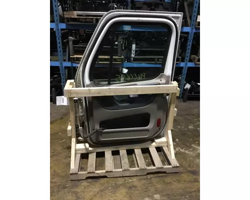 FREIGHTLINER CASCADIA 125 DOOR ASSEMBLY, FRONT