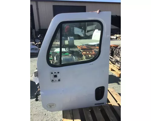 FREIGHTLINER CASCADIA 125 DOOR ASSEMBLY, FRONT