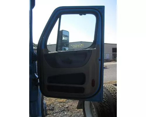 FREIGHTLINER CASCADIA 125 DOOR ASSEMBLY, FRONT