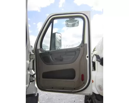 FREIGHTLINER CASCADIA 125 DOOR ASSEMBLY, FRONT