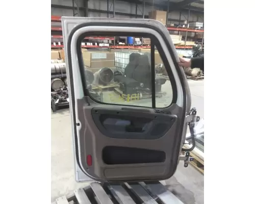 FREIGHTLINER CASCADIA 125 DOOR ASSEMBLY, FRONT