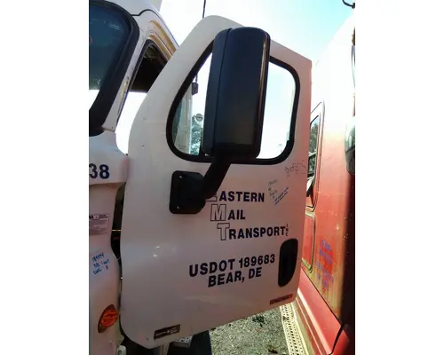 FREIGHTLINER CASCADIA 125 DOOR ASSEMBLY, FRONT
