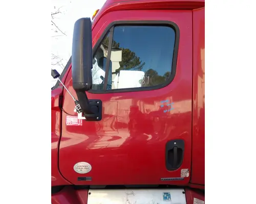 FREIGHTLINER CASCADIA 125 DOOR ASSEMBLY, FRONT