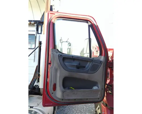 FREIGHTLINER CASCADIA 125 DOOR ASSEMBLY, FRONT