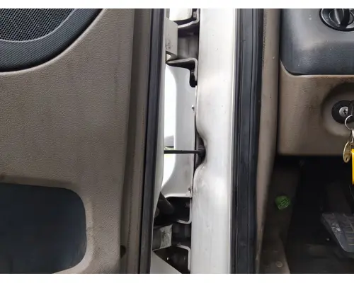FREIGHTLINER CASCADIA 125 DOOR ASSEMBLY, FRONT