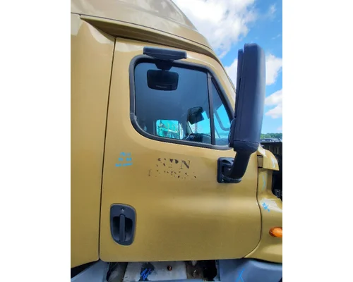 FREIGHTLINER CASCADIA 125 DOOR ASSEMBLY, FRONT