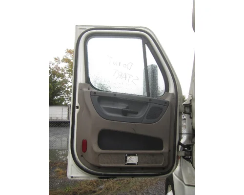 FREIGHTLINER CASCADIA 125 DOOR ASSEMBLY, FRONT