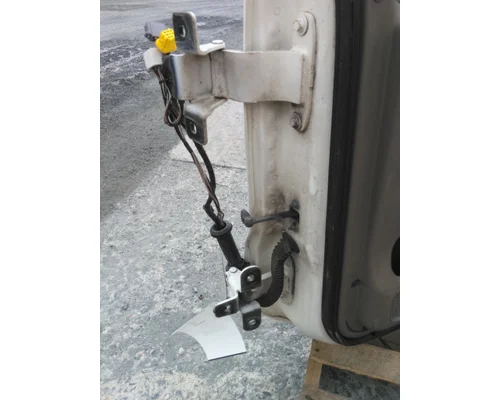 FREIGHTLINER CASCADIA 125 DOOR ASSEMBLY, FRONT