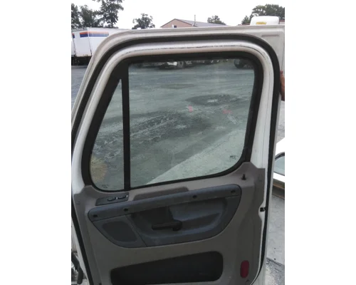 FREIGHTLINER CASCADIA 125 DOOR ASSEMBLY, FRONT