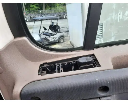 FREIGHTLINER CASCADIA 125 DOOR ASSEMBLY, FRONT
