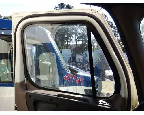 FREIGHTLINER CASCADIA 125 DOOR ASSEMBLY, FRONT