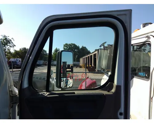 FREIGHTLINER CASCADIA 125 DOOR ASSEMBLY, FRONT