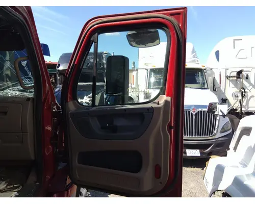 FREIGHTLINER CASCADIA 125 DOOR ASSEMBLY, FRONT