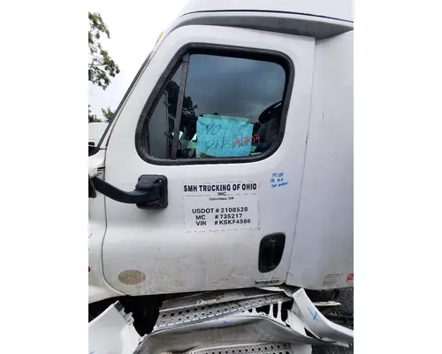 FREIGHTLINER CASCADIA 125 DOOR ASSEMBLY, FRONT