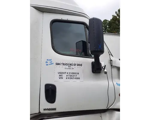 FREIGHTLINER CASCADIA 125 DOOR ASSEMBLY, FRONT