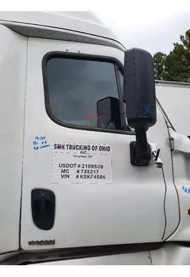 FREIGHTLINER CASCADIA 125 DOOR ASSEMBLY, FRONT