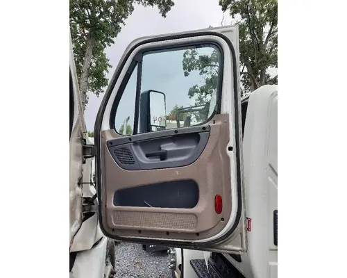 FREIGHTLINER CASCADIA 125 DOOR ASSEMBLY, FRONT