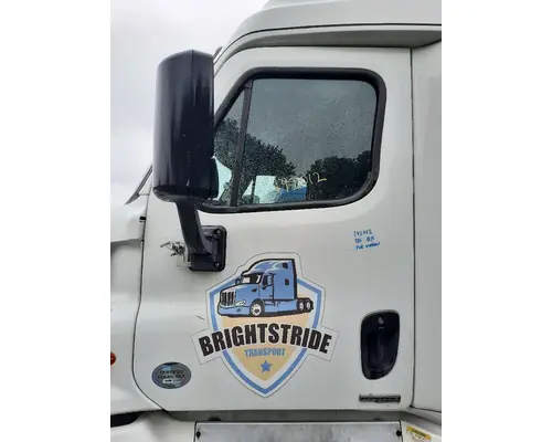 FREIGHTLINER CASCADIA 125 DOOR ASSEMBLY, FRONT