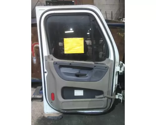 FREIGHTLINER CASCADIA 125 DOOR ASSEMBLY, FRONT