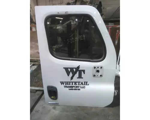 FREIGHTLINER CASCADIA 125 DOOR ASSEMBLY, FRONT