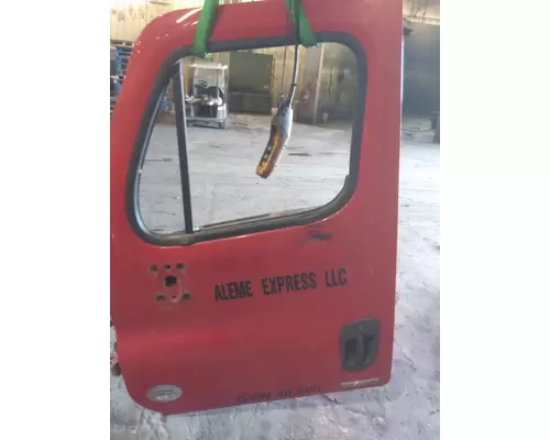 FREIGHTLINER CASCADIA 125 DOOR ASSEMBLY, FRONT