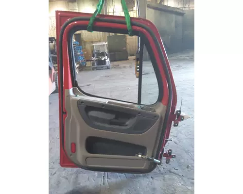 FREIGHTLINER CASCADIA 125 DOOR ASSEMBLY, FRONT