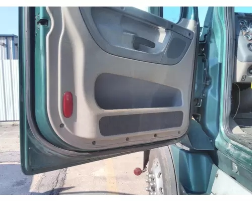 FREIGHTLINER CASCADIA 125 DOOR ASSEMBLY, FRONT