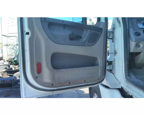 FREIGHTLINER CASCADIA 125 DOOR ASSEMBLY, FRONT