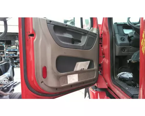 FREIGHTLINER CASCADIA 125 DOOR ASSEMBLY, FRONT