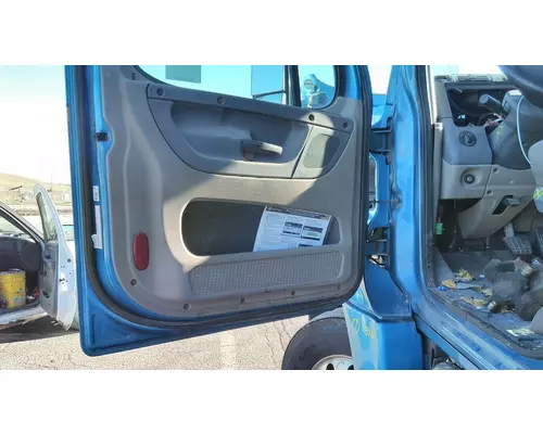 FREIGHTLINER CASCADIA 125 DOOR ASSEMBLY, FRONT