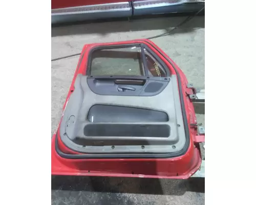 FREIGHTLINER CASCADIA 125 DOOR ASSEMBLY, FRONT