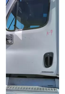 FREIGHTLINER CASCADIA 125 DOOR ASSEMBLY, FRONT