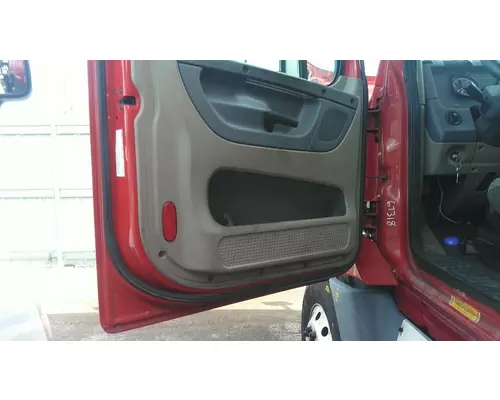 FREIGHTLINER CASCADIA 125 DOOR ASSEMBLY, FRONT