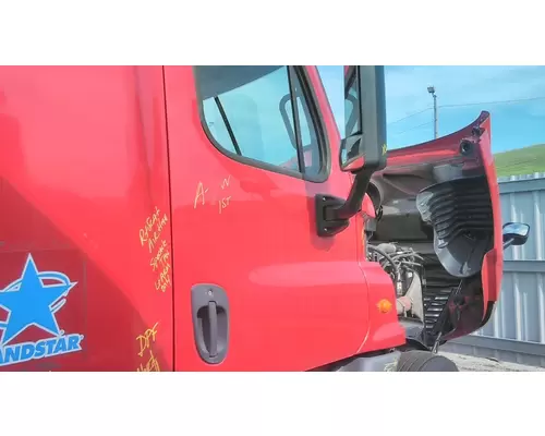 FREIGHTLINER CASCADIA 125 DOOR ASSEMBLY, FRONT