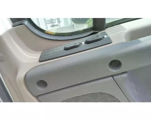 FREIGHTLINER CASCADIA 125 DOOR ASSEMBLY, FRONT