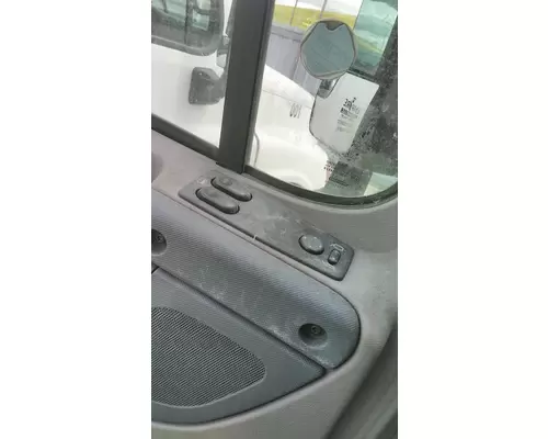 FREIGHTLINER CASCADIA 125 DOOR ASSEMBLY, FRONT