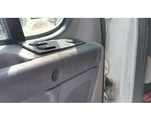 FREIGHTLINER CASCADIA 125 DOOR ASSEMBLY, FRONT