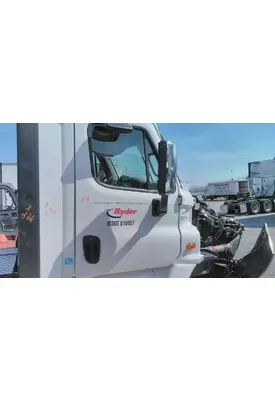 FREIGHTLINER CASCADIA 125 DOOR ASSEMBLY, FRONT