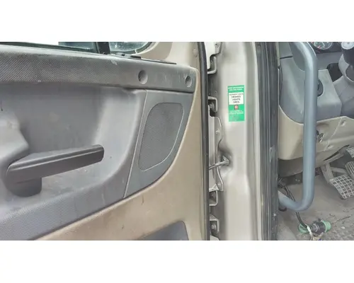 FREIGHTLINER CASCADIA 125 DOOR ASSEMBLY, FRONT