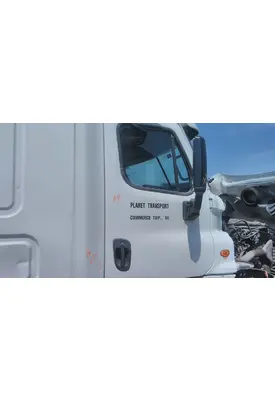 FREIGHTLINER CASCADIA 125 DOOR ASSEMBLY, FRONT