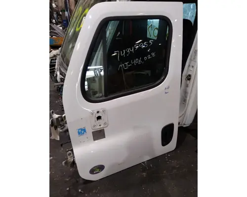 FREIGHTLINER CASCADIA 125 DOOR ASSEMBLY, FRONT