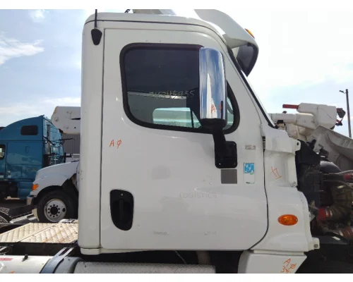 FREIGHTLINER CASCADIA 125 DOOR ASSEMBLY, FRONT