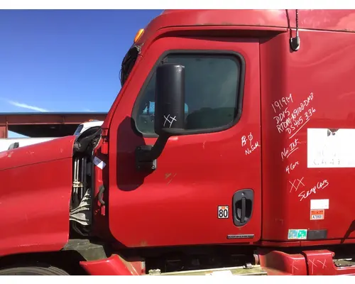 FREIGHTLINER CASCADIA 125 DOOR ASSEMBLY, FRONT
