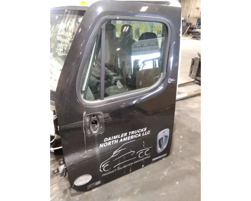 FREIGHTLINER CASCADIA 125 DOOR ASSEMBLY, FRONT